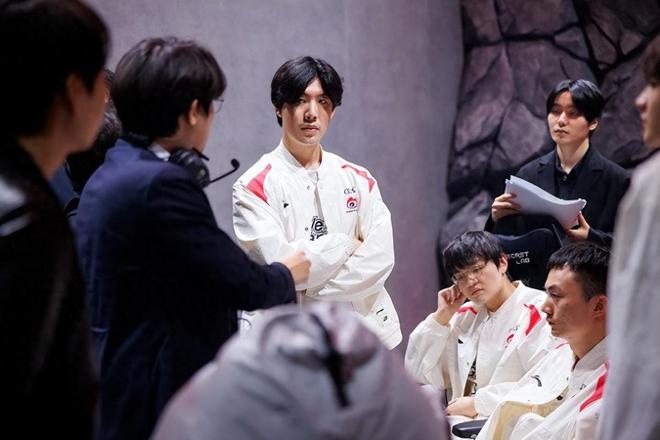 表现和球队 表现和球队