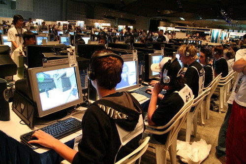 的现场反应 的现场反应