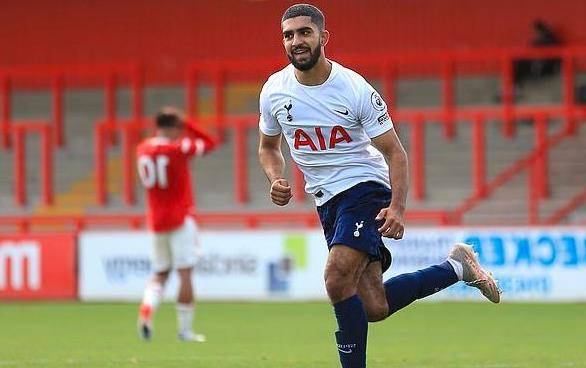 同样不容小 同样不容小